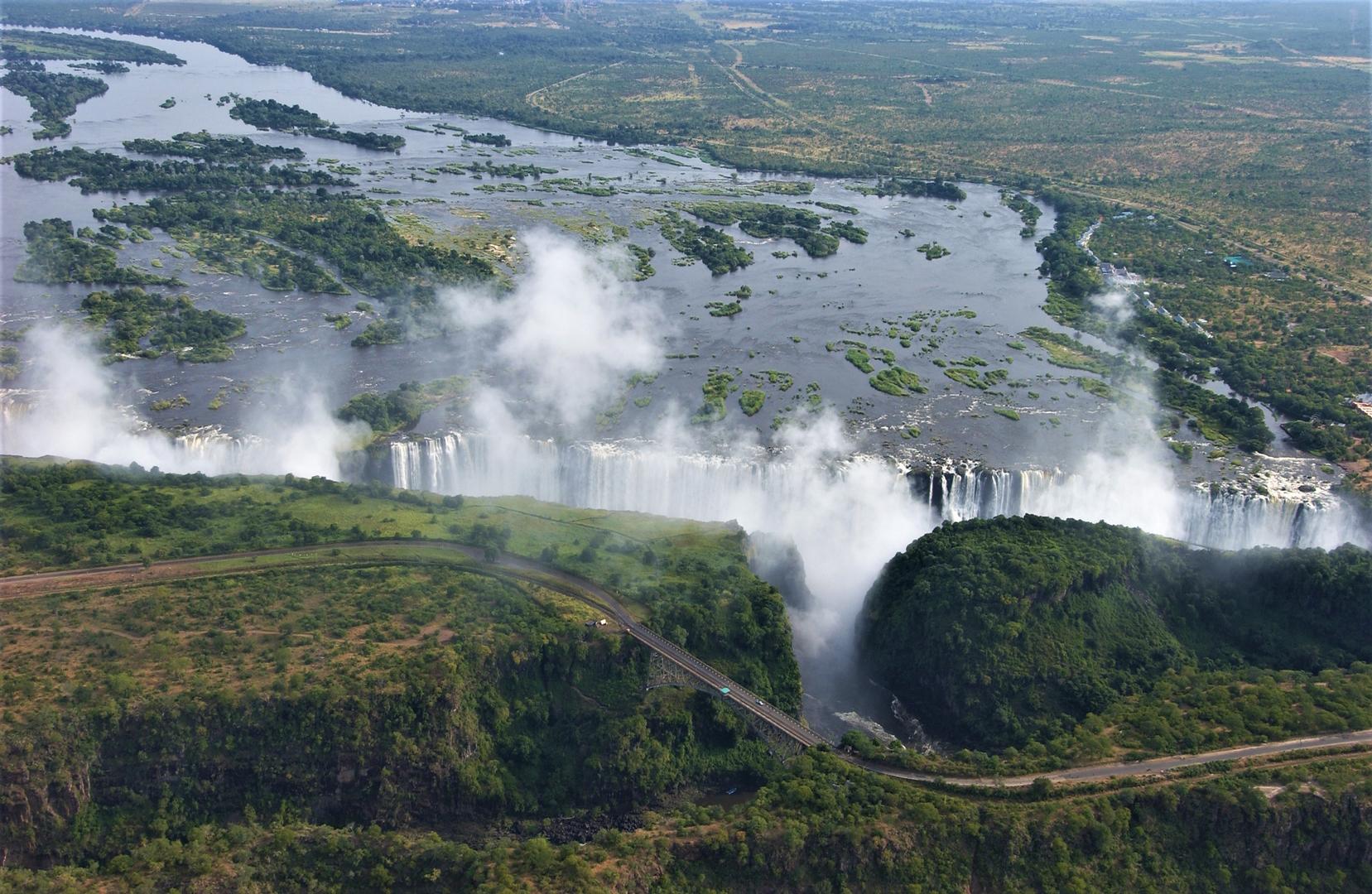 Victoria Falls tours